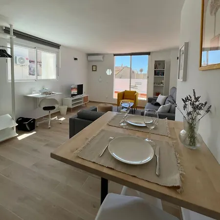 Then A Bright Apartament Godella