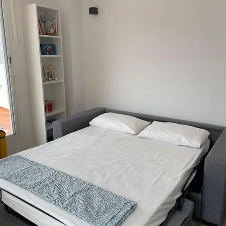 Apartament Then A Bright